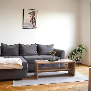 *top Apartment* Beliebte Lage* In Düsseldorf